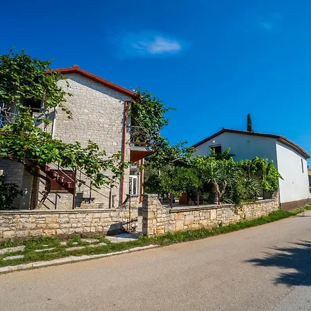 Apartman With Parking Space Krnica, Marcana - 7358 Krnica