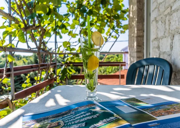 Appartement With Parking Space Krnica, Marcana - 7358 Krnica